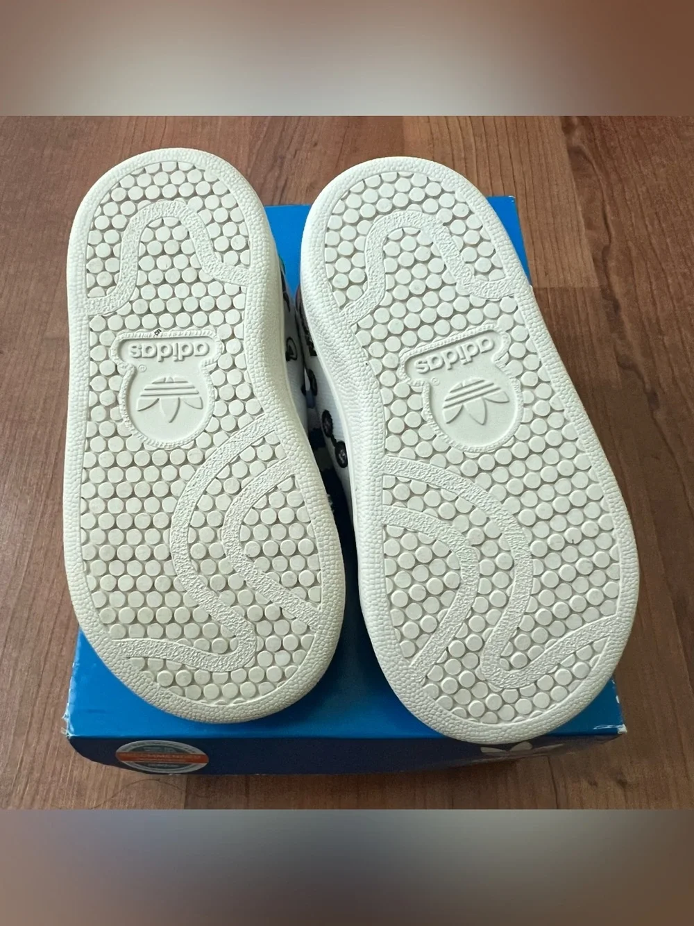 adidas baby White Canvas Sneakers with Pink, Blue, Yellow and Red Accents
